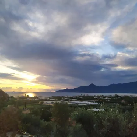 Red Rock And View Maisonette Apartamento