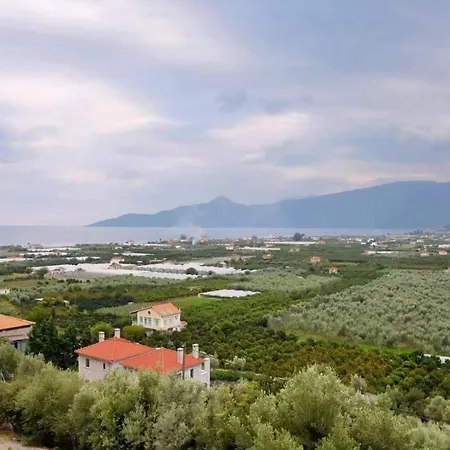 Red Rock And View Maisonette * Leonídion