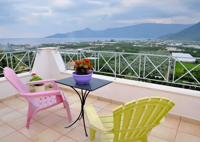 Red Rock And View Maisonette Leonídion