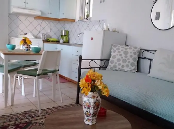 Red Rock And View Maisonette * Leonídion